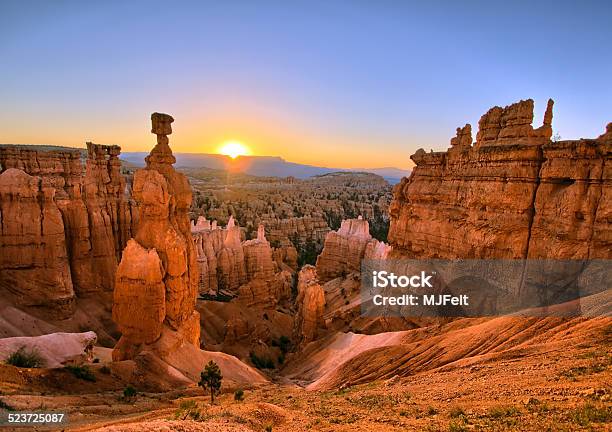 Bryce Canyon Sonnenaufgang Stockfoto und mehr Bilder von Bryce Canyon-Nationalpark - Bryce Canyon-Nationalpark, Bryce-Canyon, Utah