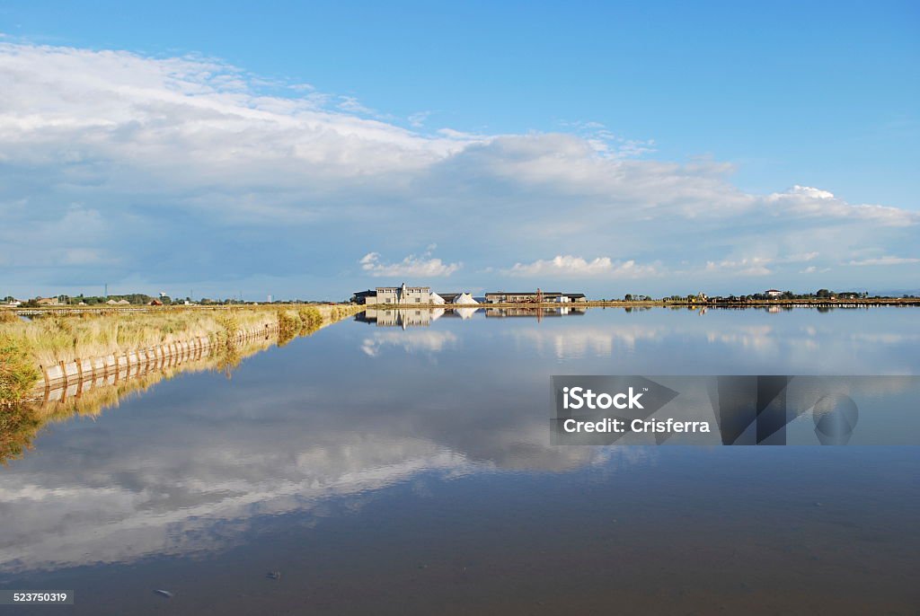 saltern panoramica - Foto stock royalty-free di Salina artificiale