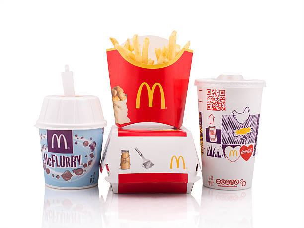 マクドナルドのお食事 - mcdonalds french fries branding sign ストックフォトと画像