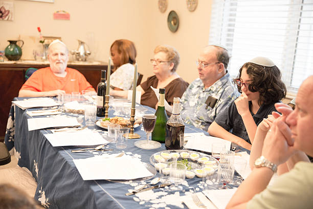 유월절식 전통 - seder passover judaism family 뉴스 사진 이미지