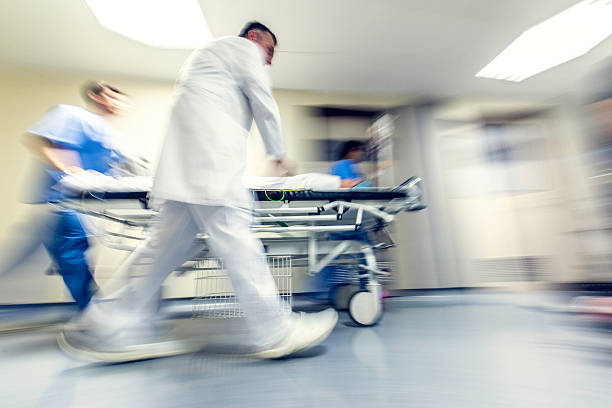 istock Blurred emergency in hospital 523770030