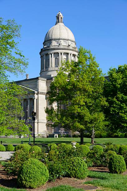 istock Kentucky State Capitol Dome in Frankfort 523862916
