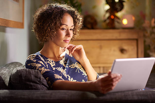 istock choosy online shopper 523872630