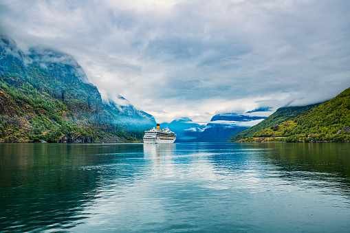 Cruceros en Fjorden Hardanger revestimientos photo