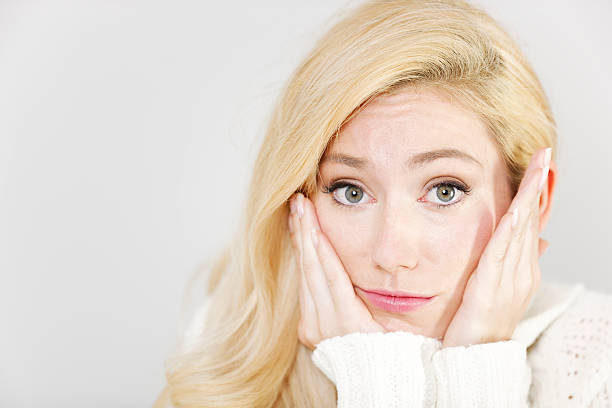 istock Woman resting on her hands upset 523917369