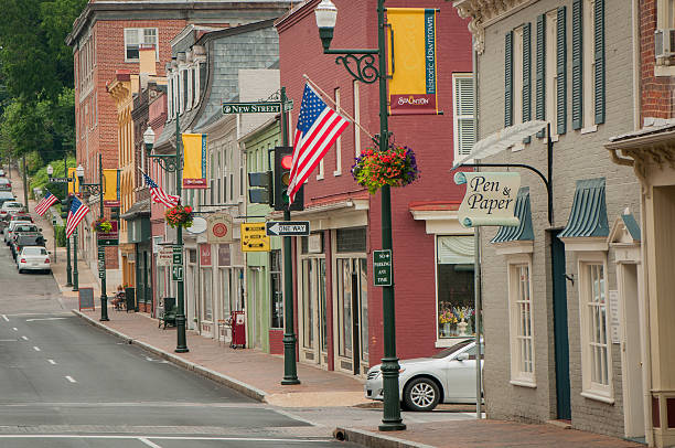 america s main street" - street name sign small town america street street light 뉴스 사진 이미지
