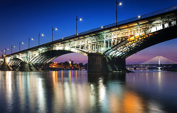 istock Two bridges illuminated in Warsaw 523965349