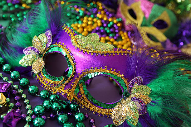 istock Mardi Gras Mask and Beads 523999199