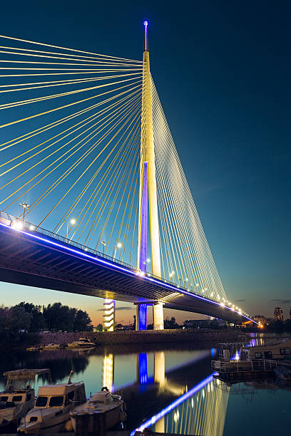 ada ponte notturno, belgrado, serbia - river sava foto e immagini stock