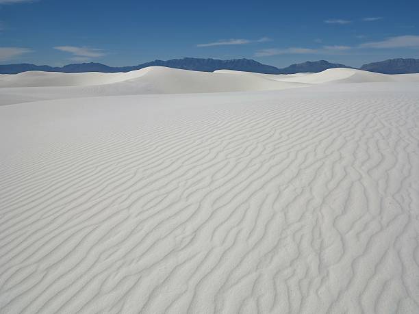 desierto de arena blanca - alamogordo fotografías e imágenes de stock