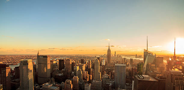 istock Monument Valley Sunset NYC Cityscape 524069725