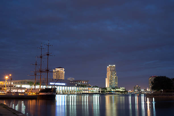 istock Night shot in Tampa 524069809