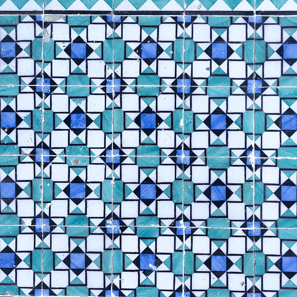 istock Blue azulejos on the building's exterior 524148738