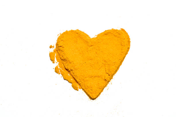 istock Turmeric Health Powder Heart 524168016