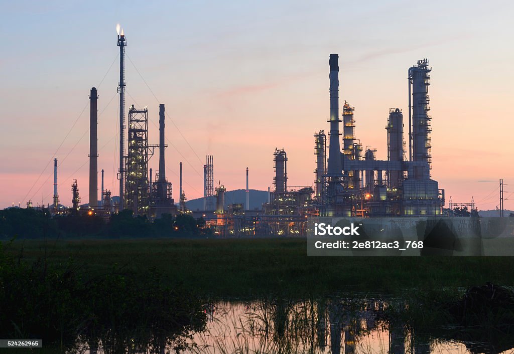 petrochemical plant petrochemical plant in night time Chemical Plant Stock Photo