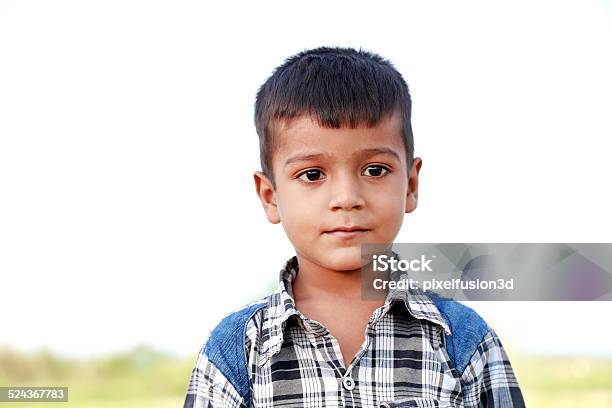 Little India Retrato De Niño Pequeño Foto de stock y más banco de imágenes de 6-7 años - 6-7 años, 8-9 años, Contemplación