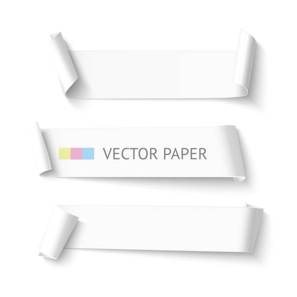 ilustraciones, imágenes clip art, dibujos animados e iconos de stock de conjunto de horizontal de la cinta de papel en blanco blanco bandera barra curva para la cortina. realistas - rolled paper