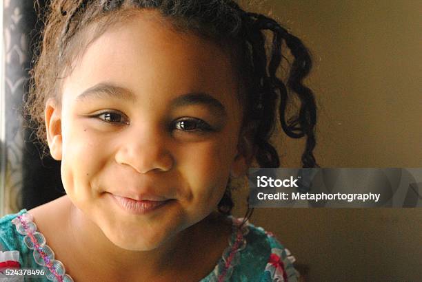 Schöne Schwarze Mädchen Stockfoto und mehr Bilder von 2-3 Jahre - 2-3 Jahre, Kleinstkind, Person gemischter Abstammung