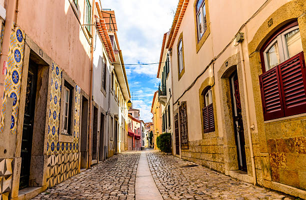 istock Narrow street 524426917