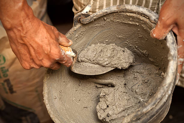 istock Cement mortar in bucket 524513769
