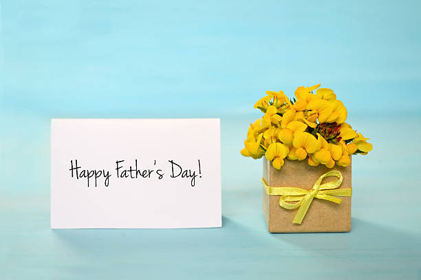 istock Happy Fathers Day card with yellow flowers 524525530