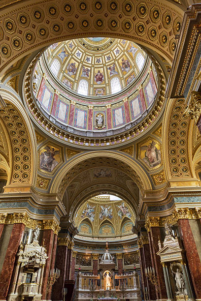istock Interior of Saint Stephen Basilica in Budapest, Hungary. 524532362