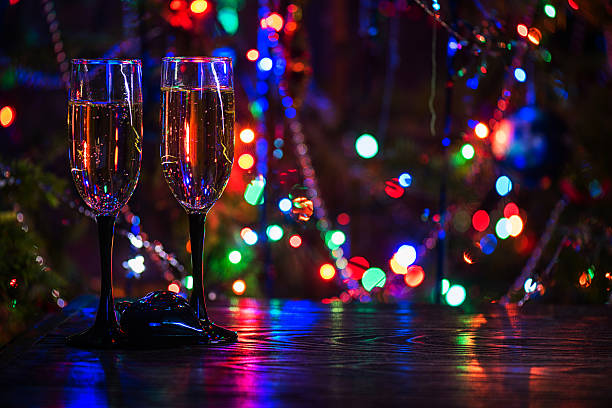 istock two shampagne glasses 524533168