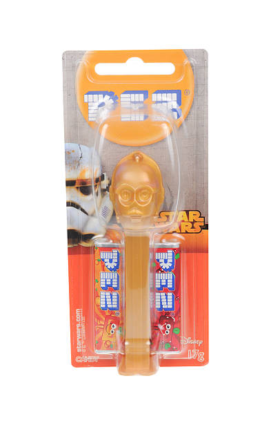 c -3po ペッツも入っていディスペンサ - c 3po ストックフォトと画像