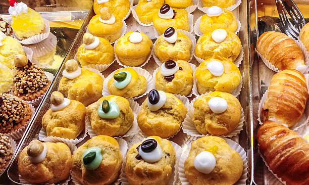 istock Italian desserts in a bakery window display 524576039