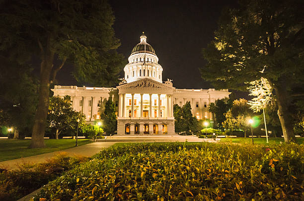 istock Sacramento capital building - California 524576225