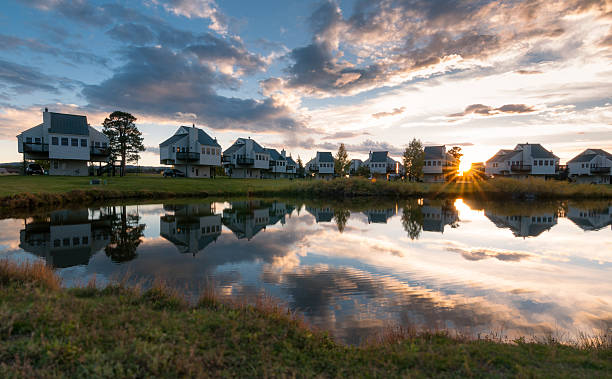 istock apartment at sunset lake 524620755