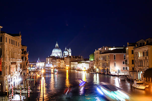istock Night view on Santa Maria della Salute basilica 524626431