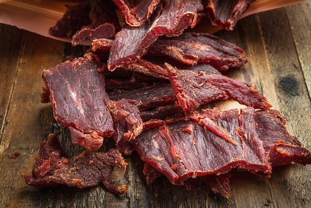 carne seca - beef jerky meat smoked - fotografias e filmes do acervo