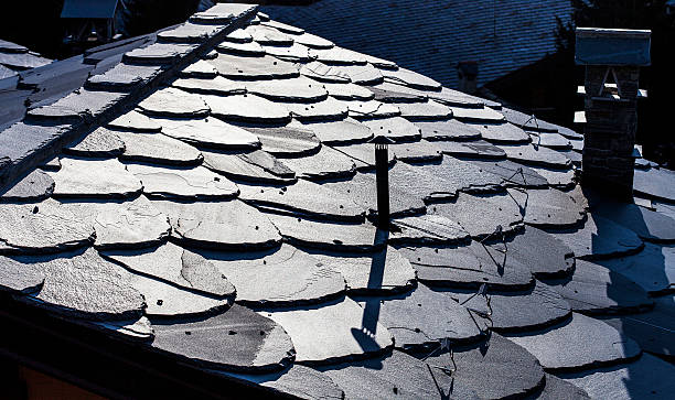 istock Cottage stone roof in Aosta Valley 524656589