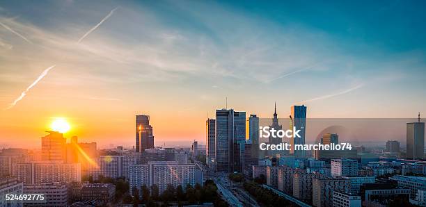 Sonnenaufgang Luftaufnahme Der Innenstadt Von Warschau Polen Stockfoto und mehr Bilder von Warschau