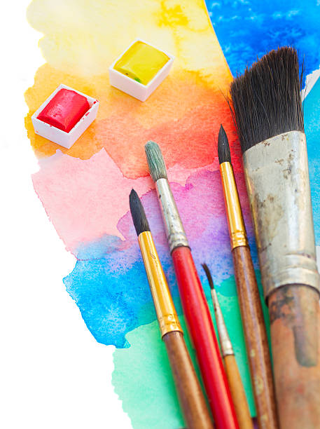 istock brushes and watercolor paints border 524717203