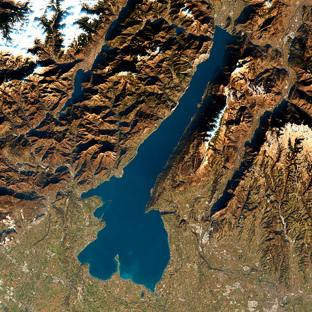 istock Lago di Garda Satellite Image Natural Color 524717362