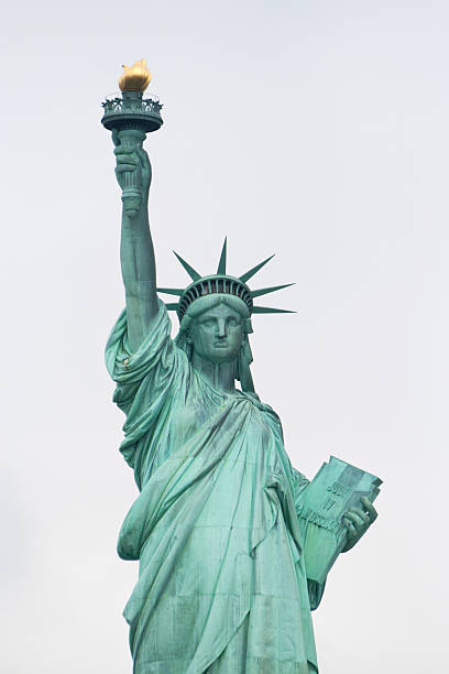 estátua da liberdade - wichtig imagens e fotografias de stock