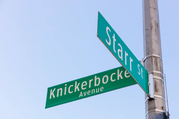 istock Knickerbocker Avenue & Starr Street 524892766