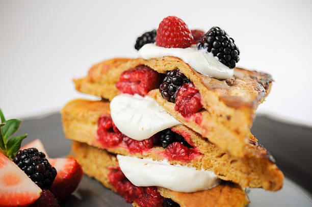 istock Healthy french toast 524892818