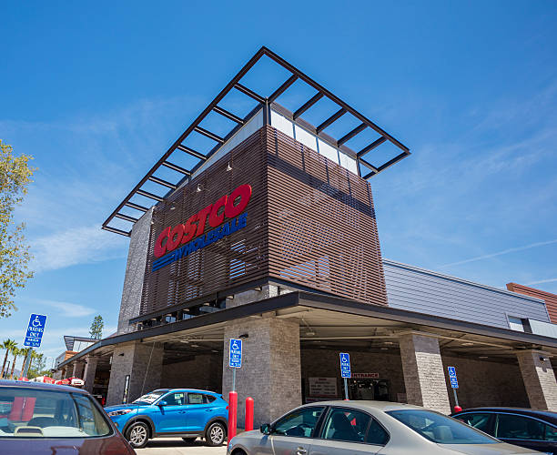 Costco Los Angeles, USA - April 20, 2016: An editorial stock photo of the Costco store and entrance in Woodland Hills, California. Costco Wholesale Corporation is an American membership-only warehouse club that provides a wide selection of merchandise. It is currently the largest membership-only warehouse club in the United States woodland hills los angeles stock pictures, royalty-free photos & images