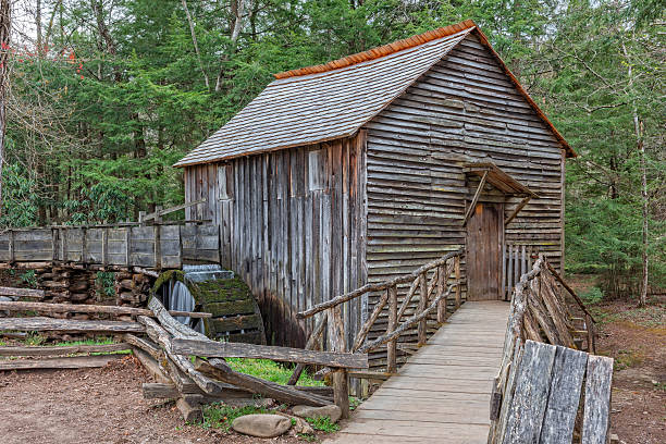 istock Grist Mill In Cades Cove 524900424