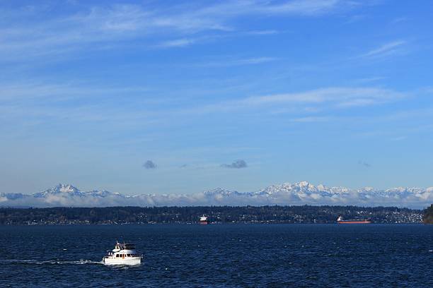 istock Boat in the Puget Sound 525019274