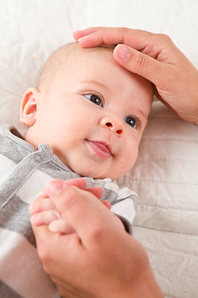 istock Baby massage XXXL 525021969