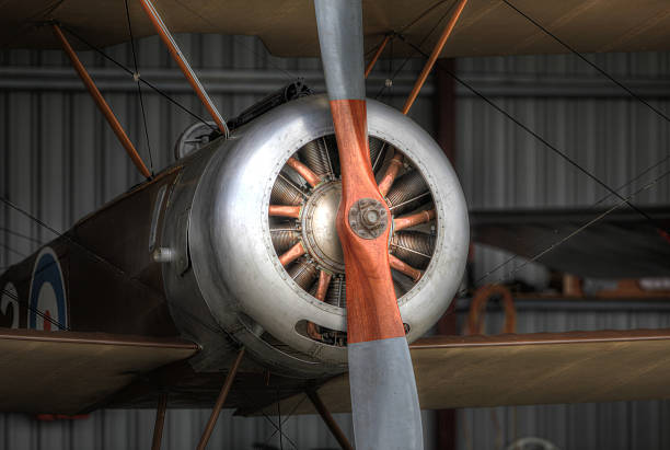 vintage avión - small airplane air vehicle propeller fotografías e imágenes de stock