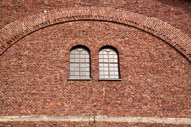 istock rose window  italy  lombardy     in  the   campo   brick   tower 525073213