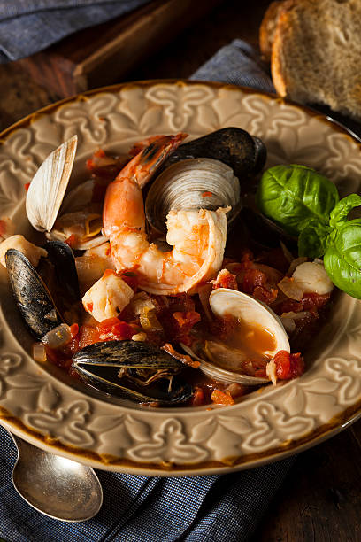 istock Homemade Italian Seafood Cioppino 525119809