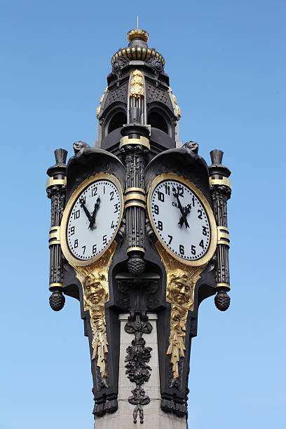 horloge de tassin la demi lune, lyon, france - 1908 photos et images de collection