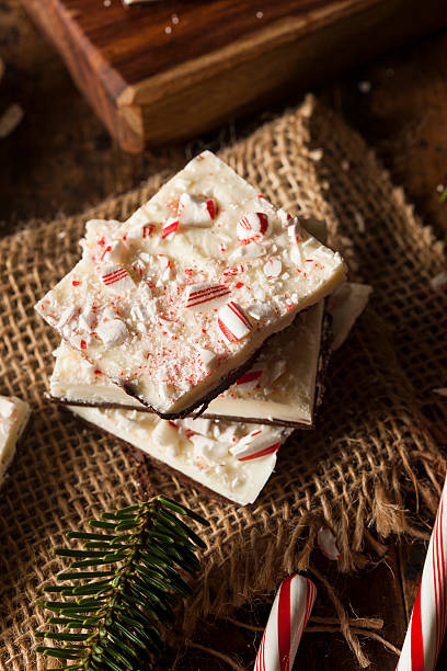 istock Homemade Holiday Peppermint Bark 525122411