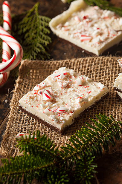 istock Homemade Holiday Peppermint Bark 525122427